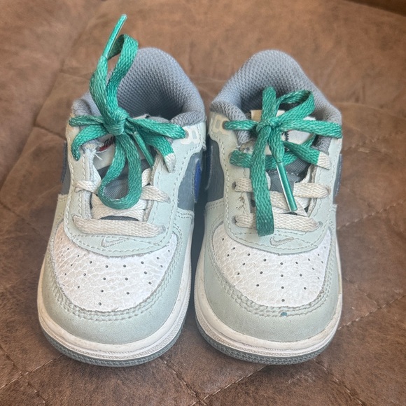 Nike Other - Toddler size 5